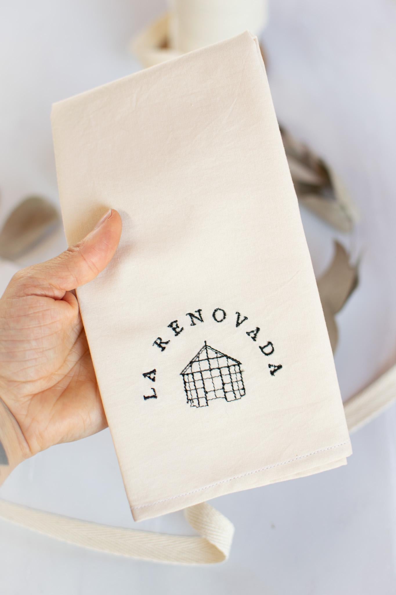 Personalized Embroidered Wedding Napkins – Custom Wedding Table Linens
